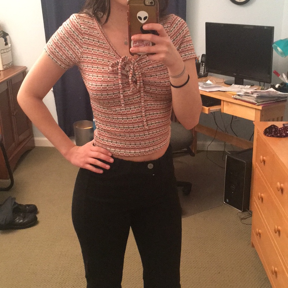 Tie Front Cropped Knit Top